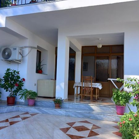 Sea View Apartments Vlore Exterior photo